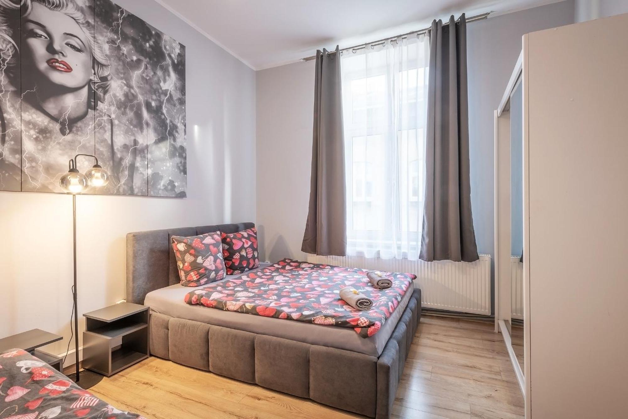 70S Business Room Krakow Luaran gambar